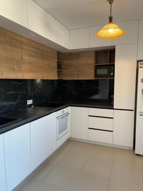 Buddha Grand City Apartment Budva Eksteriør bilde